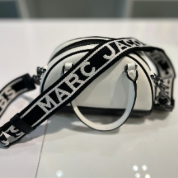  Marc Jacobs Small Bowling Satchel Bag NWT - Picture 2 of 5